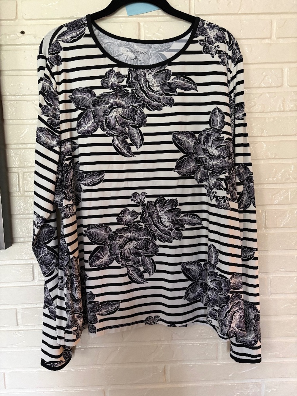 Lands End Fitted Top Size 16/18